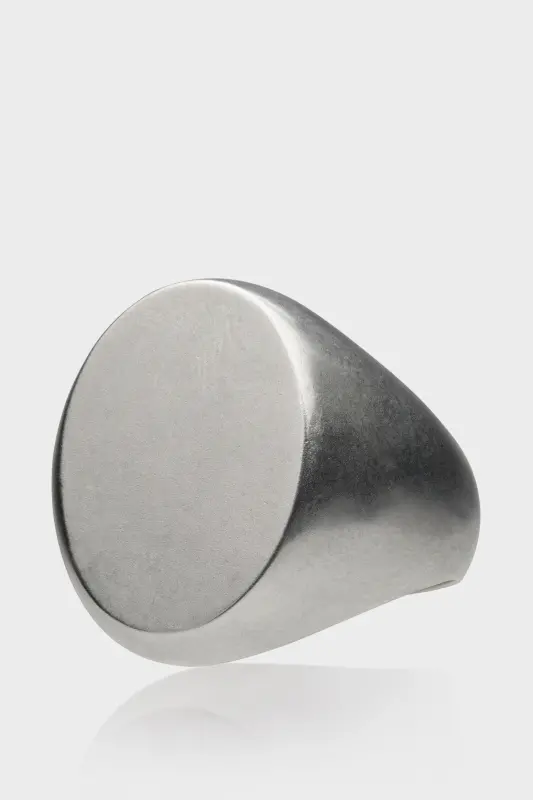 Maison Margiela Oval Chevalier Ring Polished palladio online